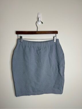 St. John Heathered Light Gray Knit Pencil Skirt size 8